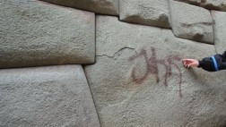 Cusco: detienen a turistas acusados de realizar pintas