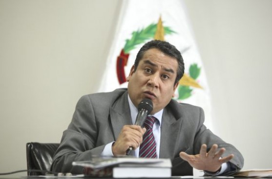 Antauro habría cobrado al Ejército parte de devengados el 2008