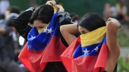 EE.UU. tilda de "absurdas" las acusaciones de Maduro