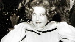 Esmeralda Checa, la maestra que fue actriz cómica de casualidad