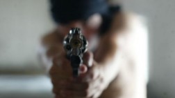 Sicario intenta matar a cajera de botica Arcángel