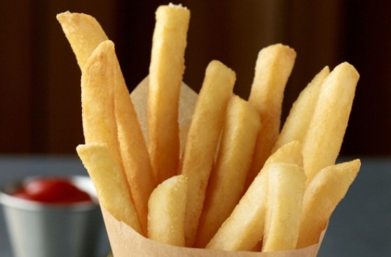 Comer papas muy fritas acelera el envejecimiento