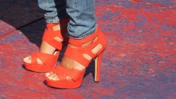 Cinco costumbres fashion que debes evitar para cuidar tu salud