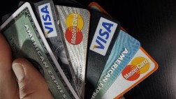 TOMA NOTA: Decide si aceptar la tarjeta premium de tu banco