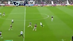 Rooney anotó este fenomenal gol de media cancha para el United
