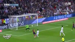 Iniesta marcó este golazo en el clásico Real Madrid-Barcelona