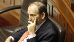 Tuit de Yehude Simon generó el rechazo de legisladores