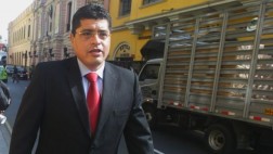 Alcalde de Surco vincula FF.AA. con López Meneses
