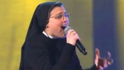 Monja italiana de "La Voz" supera al Gangnam Style en YouTube