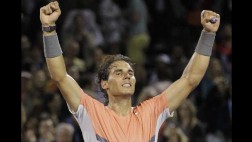 Nadal sufrió puntos como este pero avanzó a semis en Miami