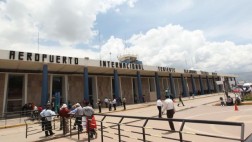 Avión de LAN Perú tuvo inconvenientes para aterrizar en Cusco