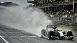 Fórmula 1: Lewis Hamilton partirá primero en Malasia