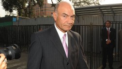 Jefe de la DINI sería llamado al Congreso por traspaso de autos