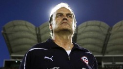 Marcelo Bielsa hizo un insólito pedido para quedarse en Chile