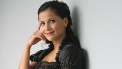 Mónica Sánchez grabó esta canción con Los Brothers de Bolivia