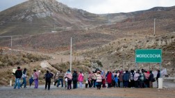 Mineros en huelga bloquearon la Carretera Central