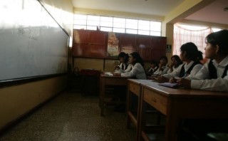 Colegios reanudan clases este jueves tras sismo en Chile