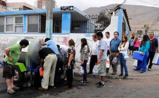 Chile: Comerciantes inflan precios en la zona del terremoto