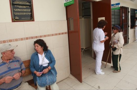 Adultos mayores: uno de cada cuatro no tiene seguro de salud
