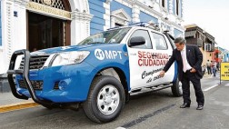 César Acuña se enfrentará al Apra por la presidencia regional