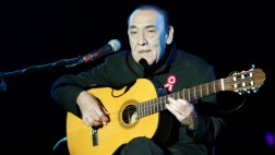 Óscar Avilés y diez de sus melodías inolvidables