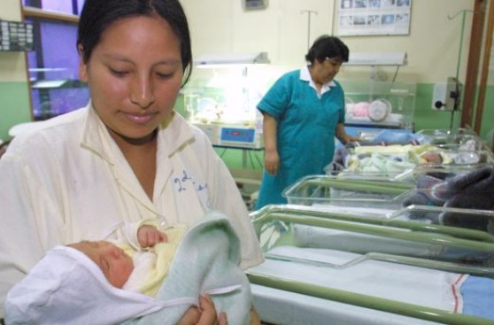 Minsa aprueba guía para promover la lactancia materna