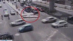 Brutal atropello en Surco: coaster embistió a joven en paradero