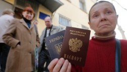 Rusia otorga a diario ciudadanía a 13.000 residentes en Crimea