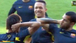 Neymar y Dani Alves ensayaron nueva celebración ¿Será para hoy?