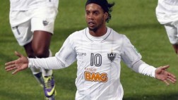 Ronaldinho en lío judicial por desvíos de fondos públicos