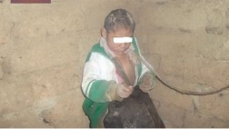 Fiscales verificarán estado de niño que vive amarrado
