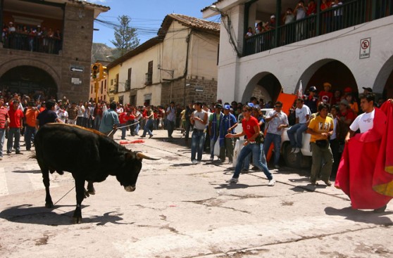 Un feriado largo distinto: Celebra Semana Santa en Ayacucho