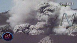 Volcán Ubinas: captan imágenes de impresionante explosión