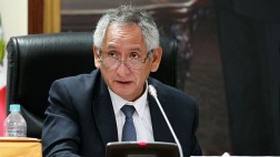 Cornejo: Gobierno aún no tiene posición sobre la unión civil