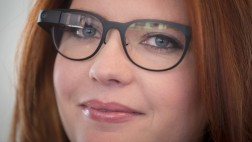 Google agota uno de sus modelos de gafas inteligentes