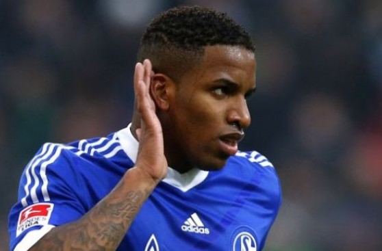 Presidente de Schalke 04 cree que Farfán no cambiará de club