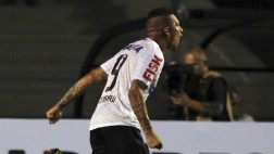 Guerrero está en lista para debut del 'Timao' en el Brasileirao