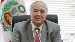 García Belaunde: Ministro Eleodoro Mayorga debe irse a su casa