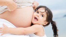 ¿Bebé en camino? Prepara a tu hijo mayor con estas sugerencias