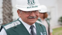 Concejo de San Isidro decidió vacar al alcalde Raúl Cantella