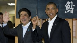 Obama llega a Tokio y en su primera parada se va a comer sushi