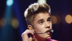 Justin Bieber causa polémica en China por visitar un santuario