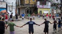 Copacabana amanece en calma tras violentos disturbios de anoche