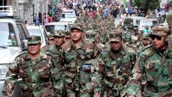 Bolivia: Militares en huelga vuelven a tomar calles de La Paz