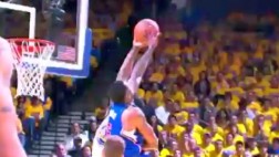 ¿El mejor bloqueo de lo que va en los playoffs de la NBA?