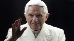 Benedicto XVI concelebrará con Francisco las canonizaciones