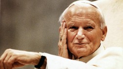 San Juan Pablo II, el Papa que fue aclamado mundialmente