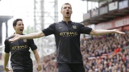 Manchester City ganó y aún pelea por la Premier League