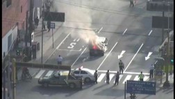 Miraflores: un carro se incendió en plena avenida Angamos Oeste