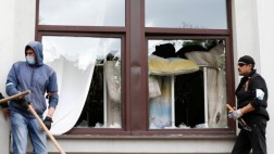 Ucrania: Prorrusos controlan sedes estatales en 11 ciudades